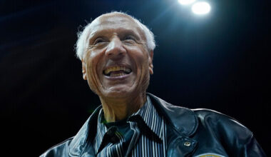 Suri nii mängija kui treenerina korvpalli kuulsuste halli valitud Wilkens | Korvpall