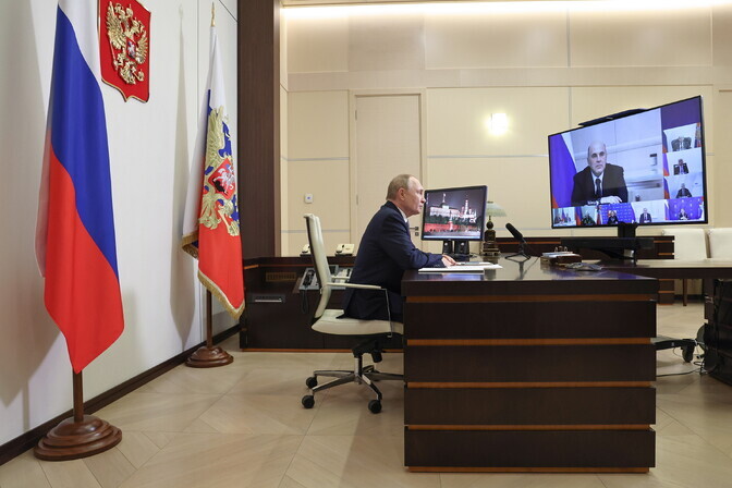 Vene meedia: Putinil on kolm identset kabinetti eri elukohtades | Välismaa