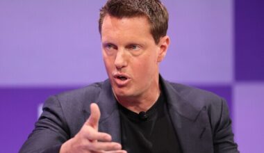 Warneri ostmise vastu tunneb huvi mitu USA meediahiiglast | Välismaa