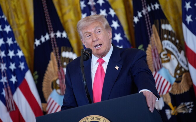 Trump palub uurida Epsteini sidemeid Bill Clintoni ja teiste demokraatidega | Välismaa