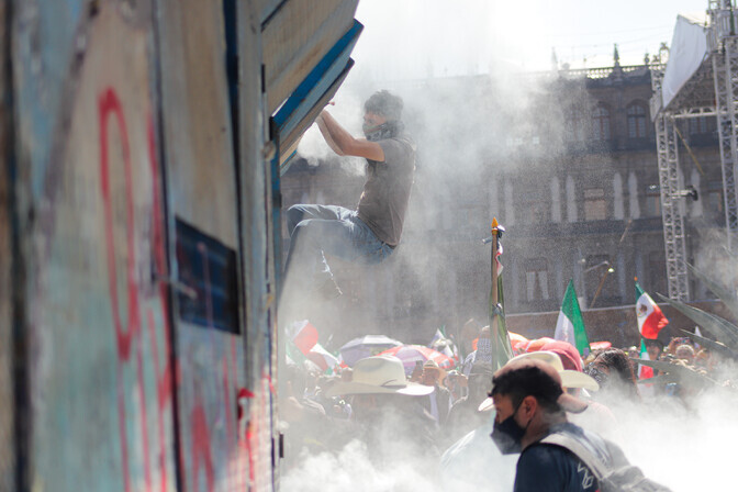 Mehhikos protestisid tuhanded presidendi julgeolekupoliitika vastu | Välismaa