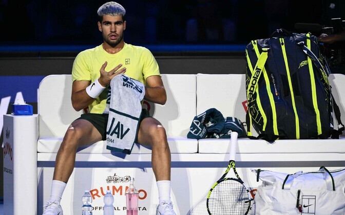 Alcaraz loobus arstide soovitusel Davise karikaturniirist | Tennis