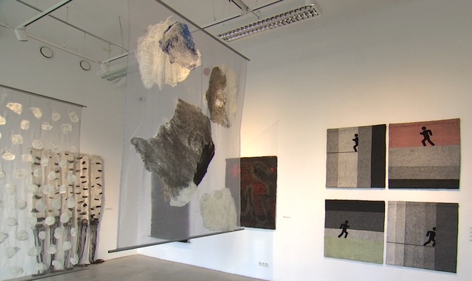 Erika ja Tambet Pedak avasid Tartu Kunstimajas viltvaipade näituse | Kunst