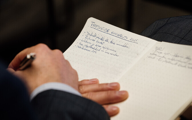 Valitsuskommunikatsiooni direktoriks tahab kolm inimest | Eesti