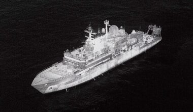 London: Vene luurelaev suunas laserid Briti õhuväe pilootide pihta | Välismaa