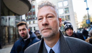 Briti kohus saatis endise eurosaadiku Vene propaganda levitamise eest vangi | Välismaa