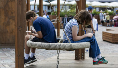 Europarlament toetas vanusepiirangu kehtestamist sotsiaalmeedia kasutamisel | Välismaa