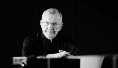 Suri muusika- ja teatriakadeemia kauaaegne rektor Peep Lassmann | Muusika