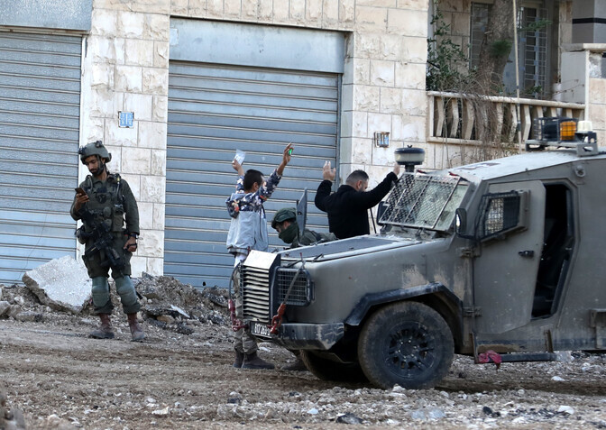 Videole jäi, kuidas Iisraeli sõdurid tapsid kaks relvitut palestiinlast | Välismaa