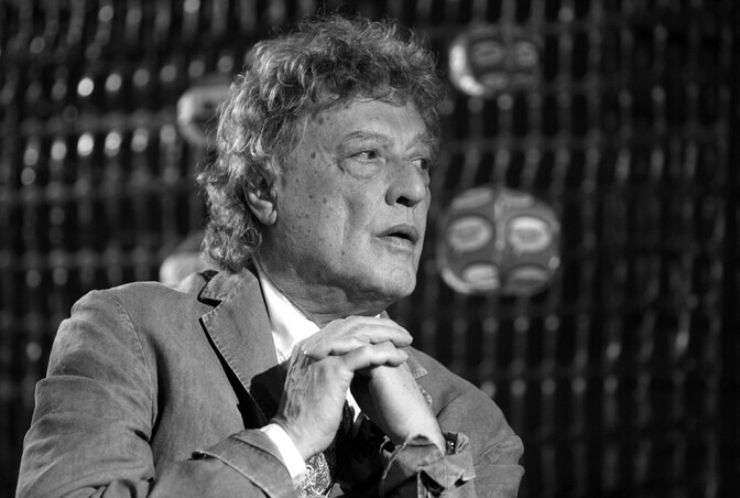 Suri näitekirjanik Tom Stoppard | Teater