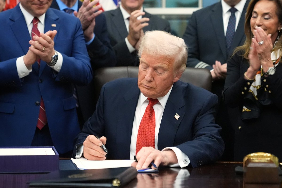 Trump lõpetas oma allkirjaga USA valitsuse ajaloo pikima tööseisaku