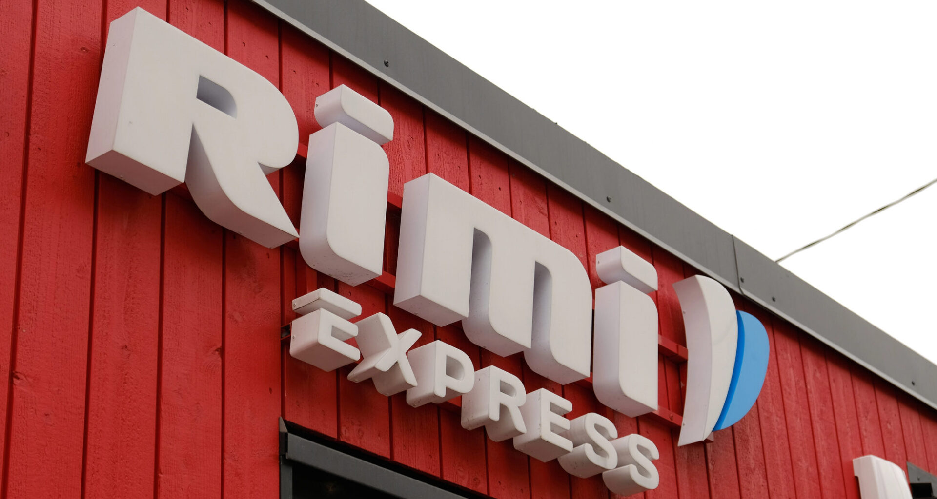 Rimi iseteeninduskassades saab varsti Smart-ID abil vanust tõendada