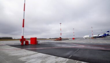 Reisilennuk suunati õhupallide tõttu suletud Vilniuse lennuväljalt Kaunasesse, kus polnud esmapilgul kedagi kohal