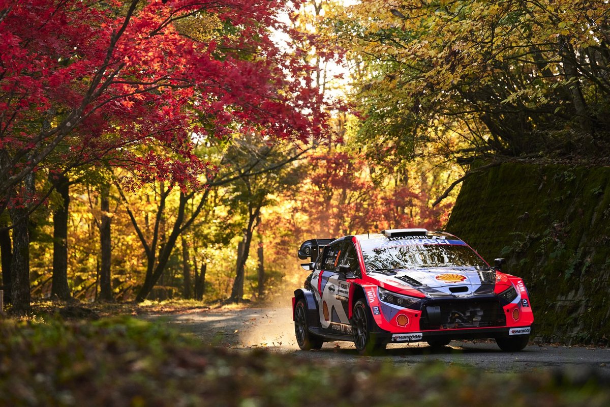 KUUES KÄIK | Tänak ja Neuville on Jaapanis Hyundai autoga hädas, aga Fourmaux liigub hästi. Mis toimub? - Delfi Sport