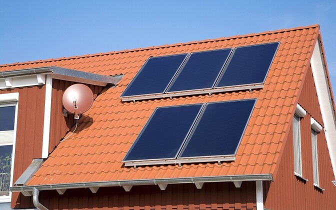 Päikesepaneeli ja tuulikuga veel Eestis mugavalt ära ei ela | Tehnika