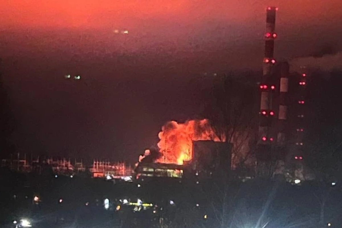 Droonid ründasid Kostroma soojuselektrijaama, mis on Venemaa üks suuremaid. Donetskis sai pihta laskemoonaladu