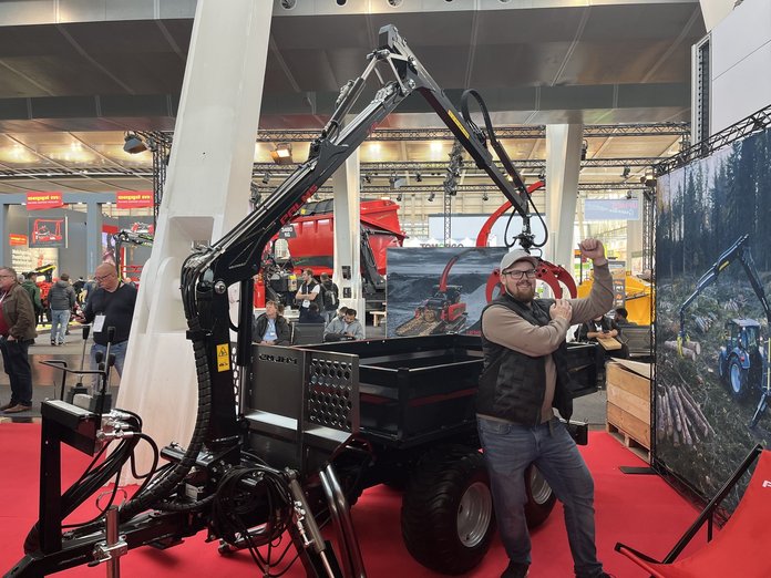 Palmse Mehaanikakoda OÜ tegevjuht Sander Lille oma suurima üllatuse toonud atw metsakäruga. 