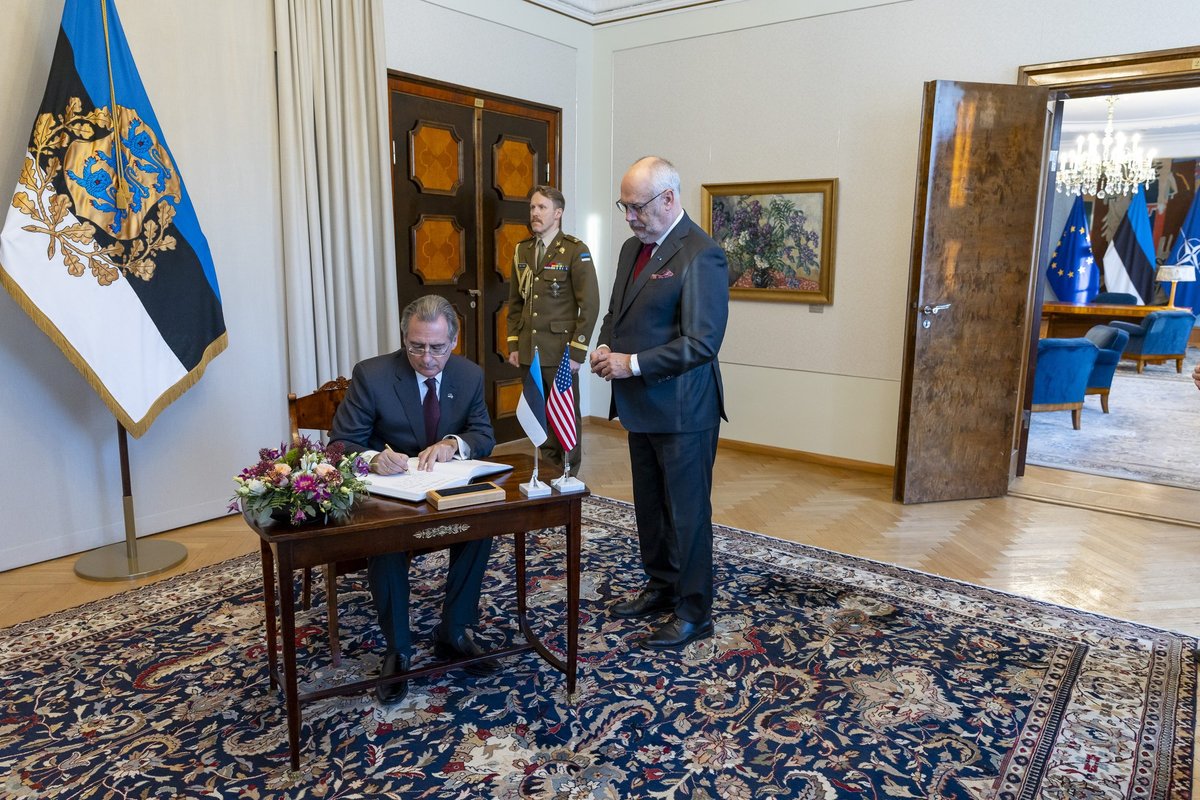 FOTOD | USA uus suursaadik Roman Pipko saabus Eestisse