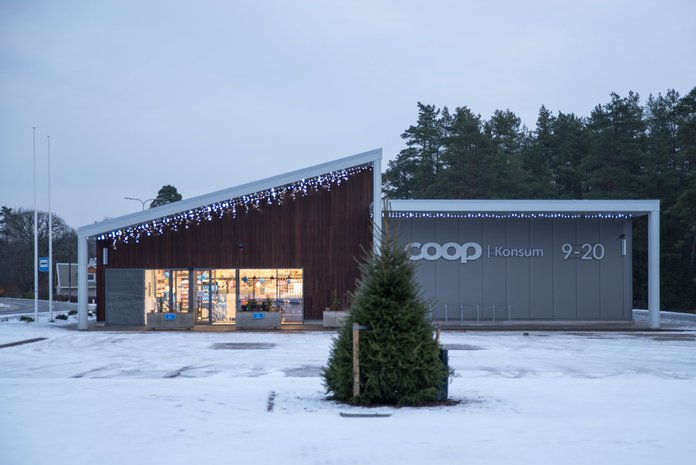 Uus Leisi Coop (pildil).