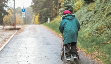 Sotsiaalministeerium plaanib tõsta pensioniea 65 aastale ja kolmele kuule