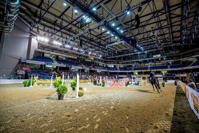 Ratsaliit lubab venelased tagasi, Põhja- ja Baltimaad protestivad | Ratsasport