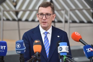 Michalil soovitati peaministrina väärikaks jääda