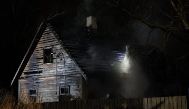 VIDEO ja FOTOD | Tartus põles lausleekides maja kõrvalhoone, keegi viga ei saanud