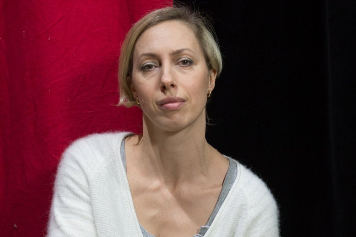 „Kas sa annad oma nõusoleku?“ Etenduse reklaamis tehakse vihje Tiina Tauraite ümber lahvatanud skandaalile