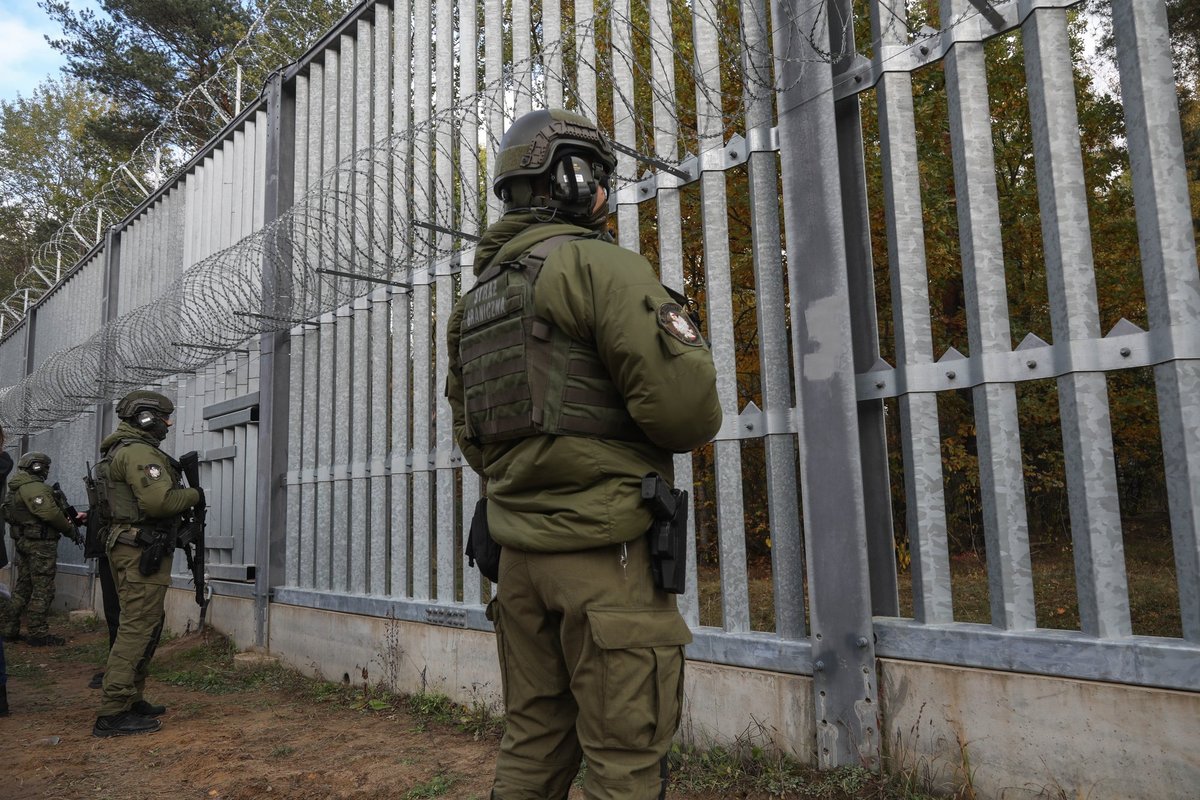 Poola rakendab Valgevene piiril uusi turvameetmeid