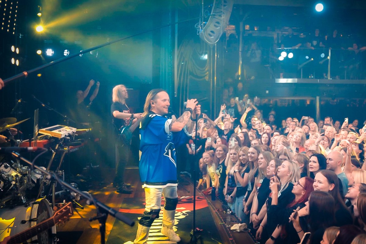 Eesti populaarseim öölokaal on hoopis merel? Kuidas kuulsad Eesti artistid kruiisireisidele taas hinge sisse puhusid