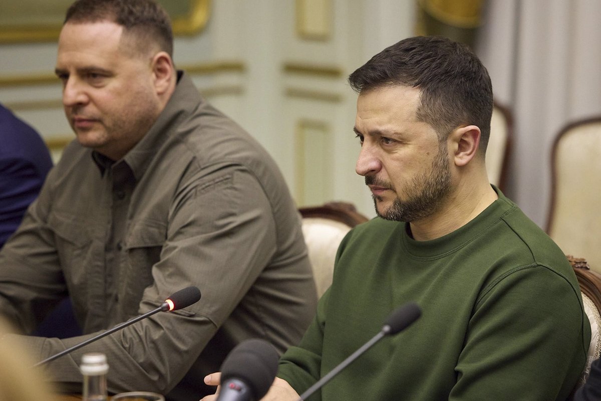 Ukrajinska Pravda: Zelenskõi andis mõista, et tema meeskonnas korruptsiooniskandaali tõttu vallandamisi ei tule