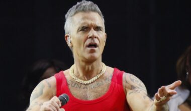 KLÕPS | Punase vaiba debüüt! Robbie Williams tõi esimest korda oma 13-aastase tütre seltskonda