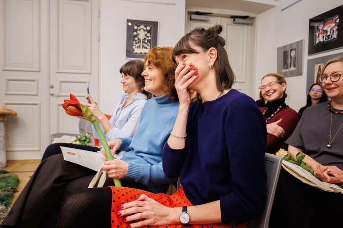 Kristi Kangilaski kuulis just, et tema autoriraamatu idee valiti konkursi võitjaks.