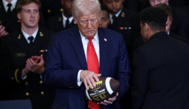 Trump kommenteeris Ukraina rahukõnelusi Ameerika jalgpalli vahele. „Midagi head võib juhtuda“