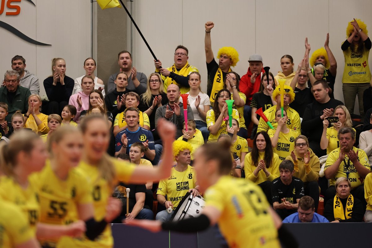 FOTOD | Rae Spordikool/VIASTON näitas Praha naiskonnale hambaid, kuid jäi ikkagi 0:2 kaotusseisu