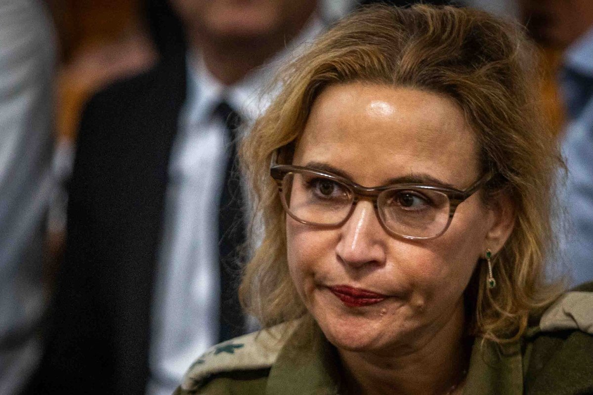 Palestiina vangi piinamisest video avaldanud Iisraeli sõjaväe tippjurist lahkus ametist, kadus, leiti ja pandi trellide taha