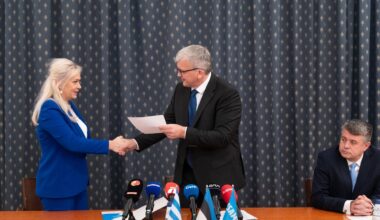 Peeter Raudsepp ärritab oravaid ja sotse. Teda süüdistatakse senise töökoha ärakasutamises