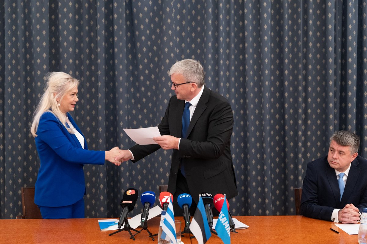 Peeter Raudsepp ärritab oravaid ja sotse. Teda süüdistatakse senise töökoha ärakasutamises