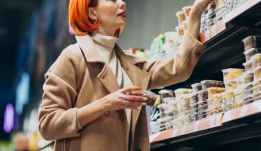 Rimi tellitud ja Norstati läbi viidud uuring näitas juba mullu, et ligi 45 protsenti elanikest on ostnud „oranži kleebisega“ ehk peagi aeguvat kaupa.