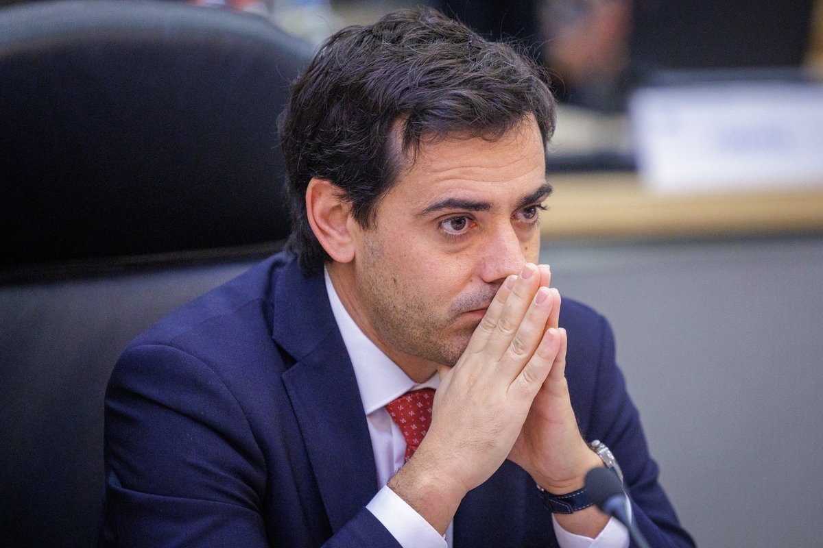 Euroopa Komisjoni asepresident Sejourne: EL peab loobuma naiivsusest ja hakkama oma autotööstust kaitsma