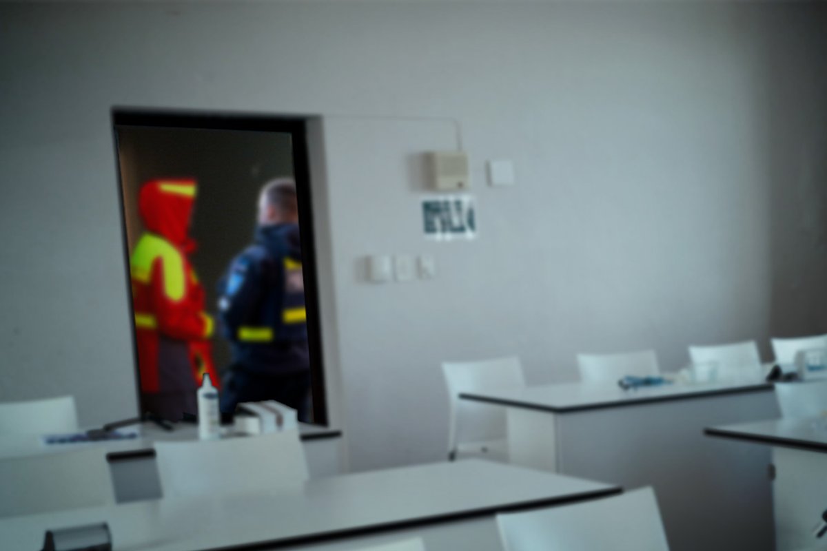 „Ta ei lubanud mind klassist välja ja lõi mind siis kõhtu.“ Tallinna koolis toimus füüsiline konflikt õpetaja ja õpilase vahel