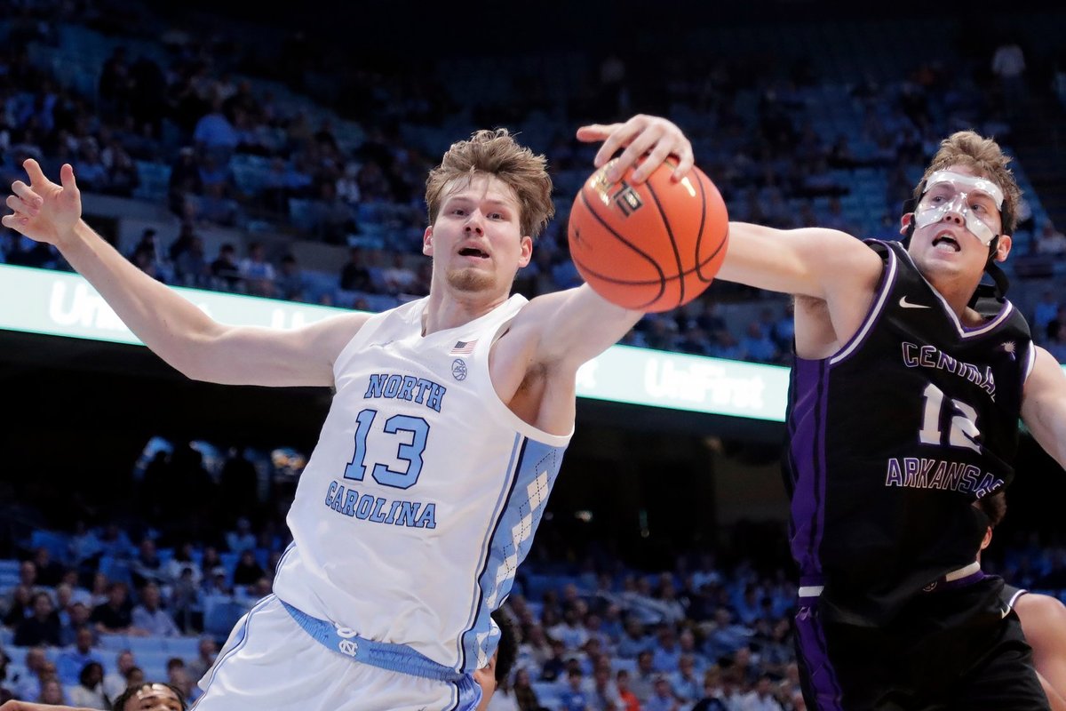 VIDEO | Henri Veesaar ja ametliku debüüdi teinud Stefan Vaaks särasid NCAA esimesel õhtul