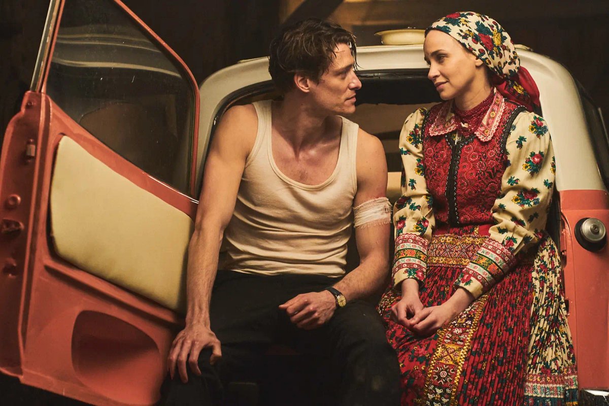 PÖFF-i SOOVITUS | Kaks ungarlast satub 70-ndate Rumeeniasse. Järgneb hoogne operetlik kostüümidraama