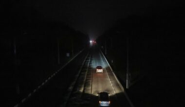 Suurt osa Ukrainast kimbutavad elektrikatkestused. Riigi üks suurimaid energiatootjaid on rivist väljas