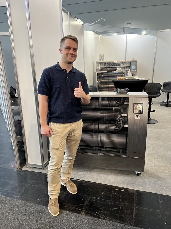 Veltron International OÜ toodab ja müüb tuhandeid kütteseadmeid aastas. Müügijuht Ander Kalda rõõmustas, et nende suurim turg ongi just Saksamaal. 
