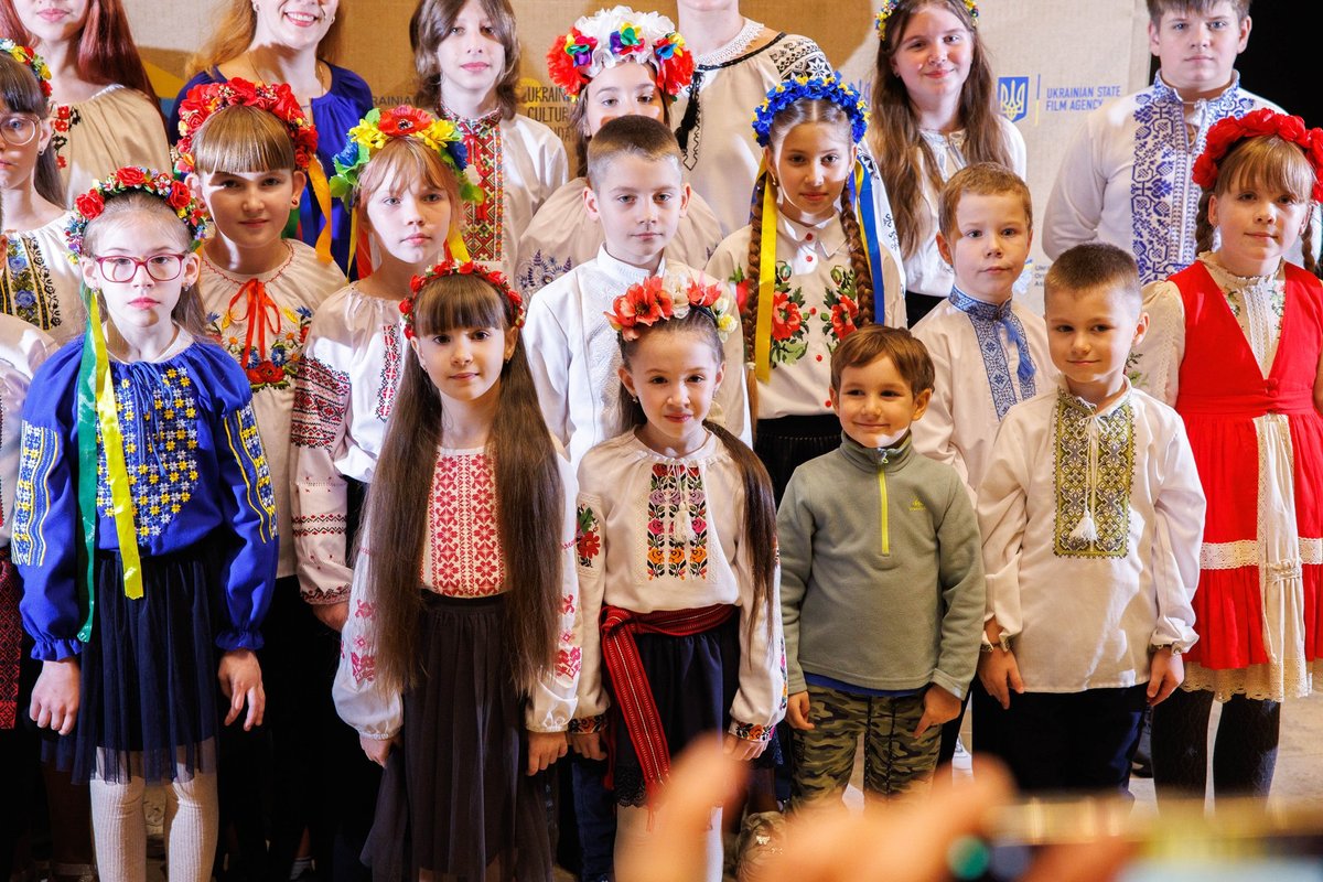 FOTOD I PÖFF-ilt sai alguse aktsioon Ukraina sunniviisiliselt Venemaale viidud laste toetuseks