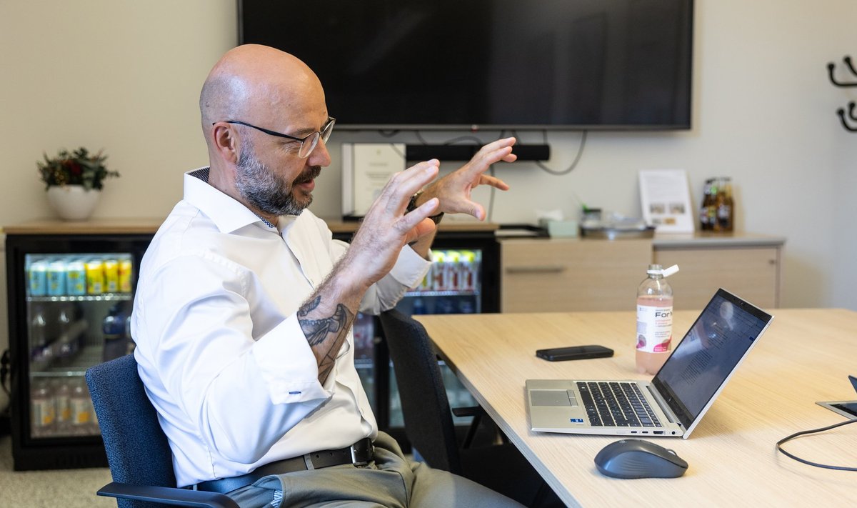 A. le Coqi juht Jaanus Vihand vastutab ka Olvi Läti suuna eest. Sestap on ta tihedalt seotud ka Valmiermuiža pruulikoja omandamisega.