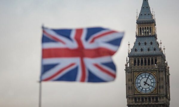 Elamisluba alles 20 aasta pärast, Suurbritannia kuulutab välja aastate karmima varjupaigapoliitika – Indeksonline. Net