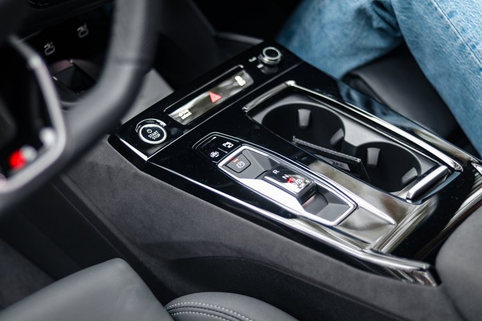 Audi A6 e-tron Avant