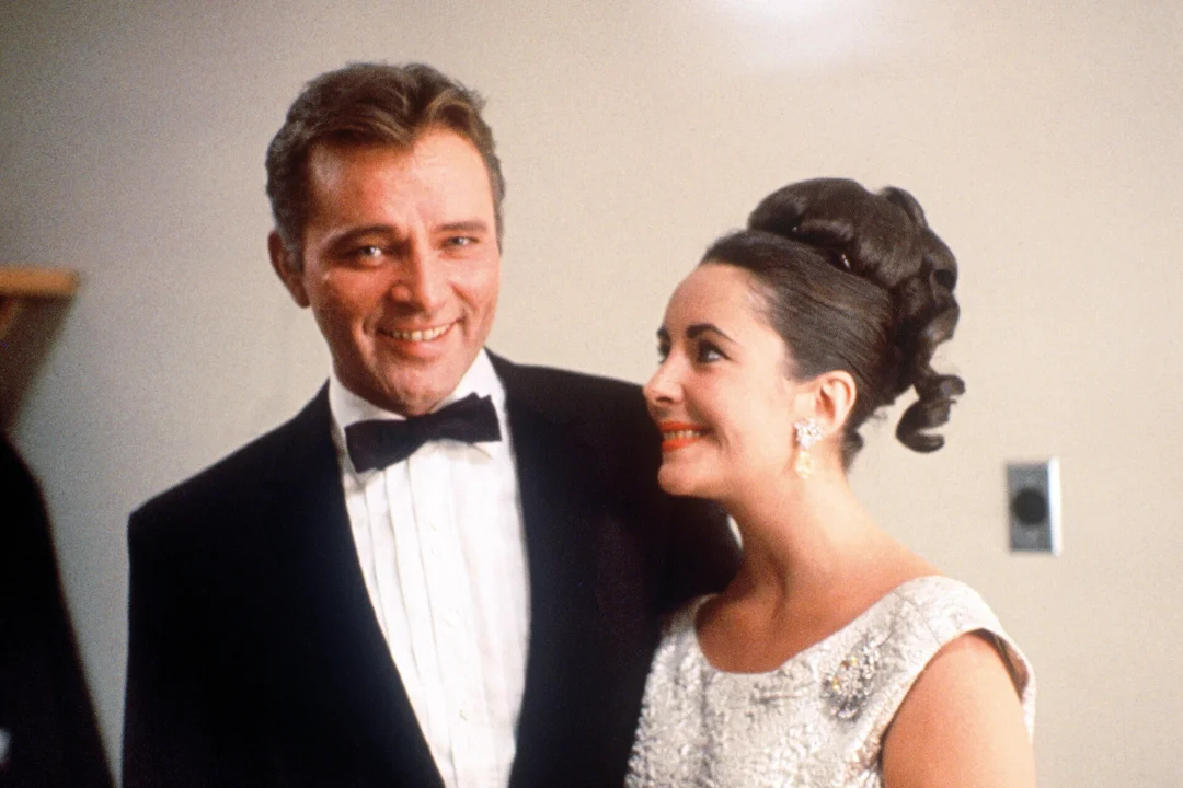 Hollywoodi kuulsaim armulugu algas pohmelli tõttu värisevatest kätest